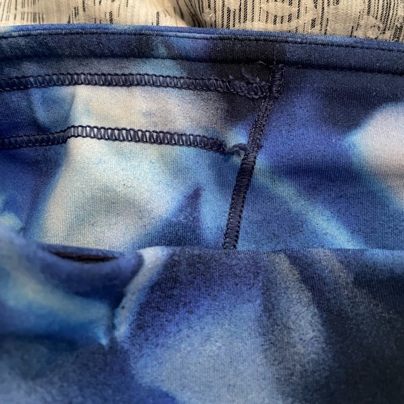 Lululemon Speed Up Tight *Full-On Luxtreme 28" - Picture 10 of 11